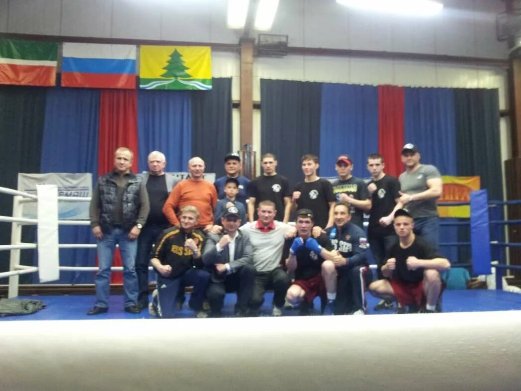 Клубы лениногорск. Кафе старый город лениногорск. Кафе небеса лениногорск. Ночной лениногорск. Good game arena альметьевск.