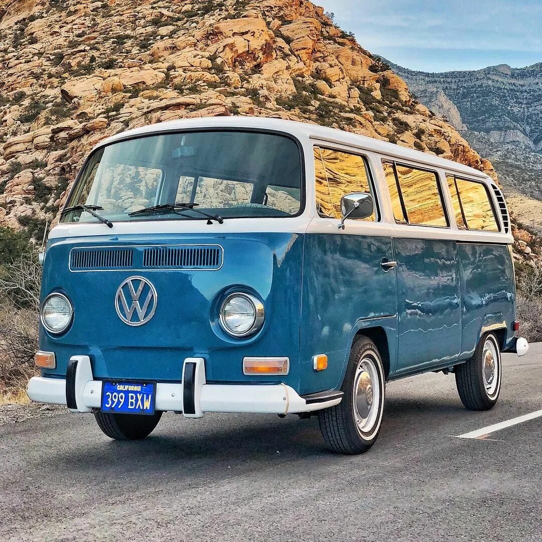 Volkswagen t2. Фургон Фольксваген т2. Фольксваген бус т2. Фольксваген т1 т2. Volkswagen автобус