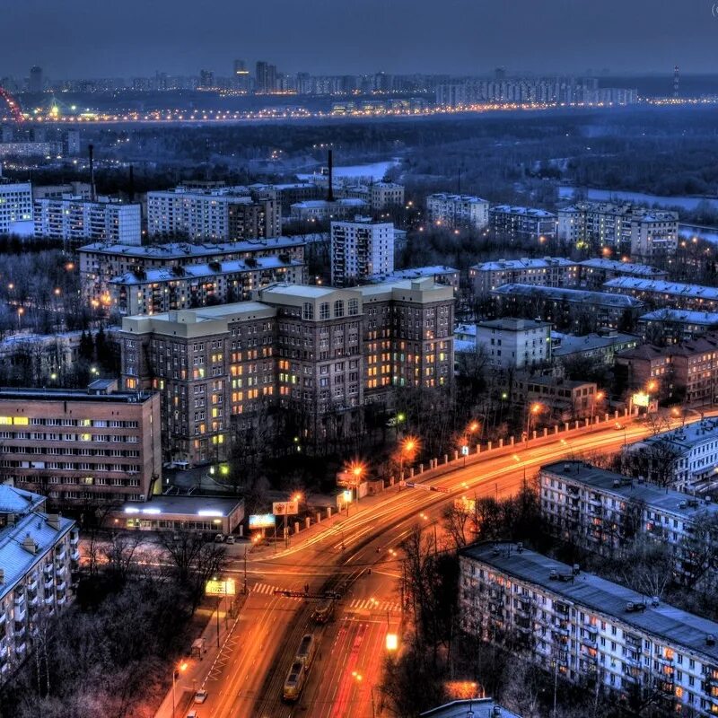 Россия город видная. Ночной город Россия. Ночной зимний город с крыши. Вид ночного русского города. Вид с крыши ночью.