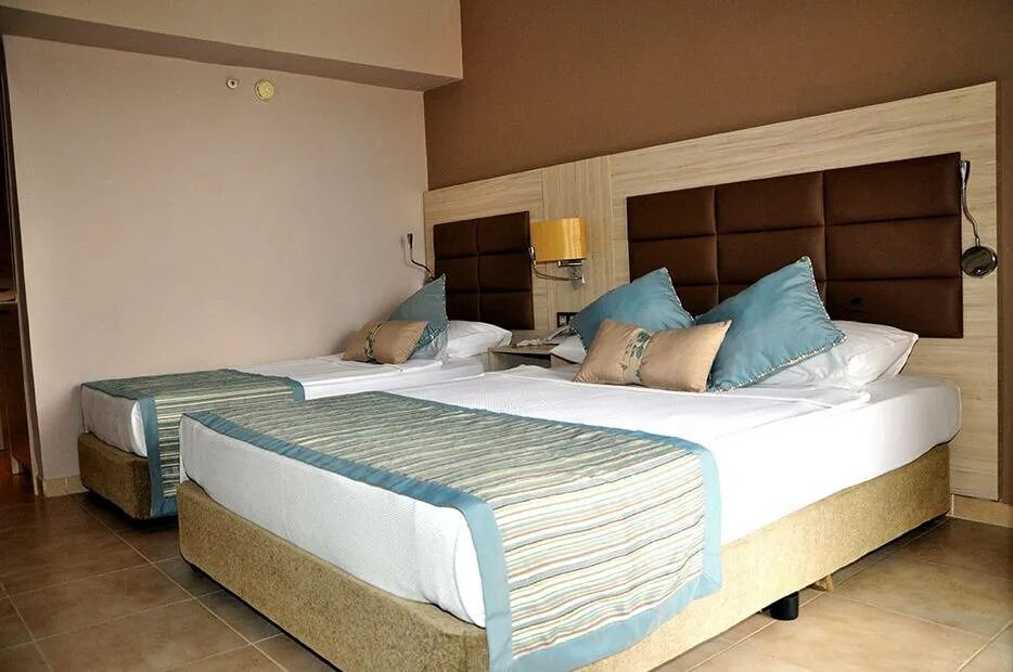 Палмейрас бич отель. Palmeras beach hotel турция. Турция отель пальмерас 5 алания пальмира. Palmera beach hotel spa 4. Палмейрас бич отель.