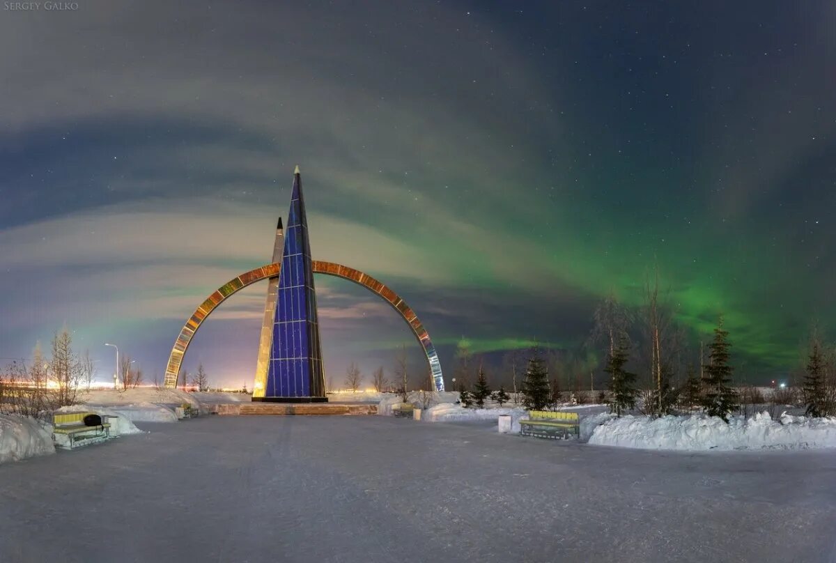 лето тундра новый уренгой. ямало-ненецкий автономный округ северное сияние. новый уренгой деловой центр. новый уренгой улица юбилейная 5 деловой центр ямал. новый уренгой ямал гостиница ямал.