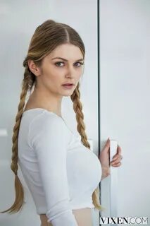 Download Wallpaper Nadya Nabakova, model, women, Vixen com, looking at view...