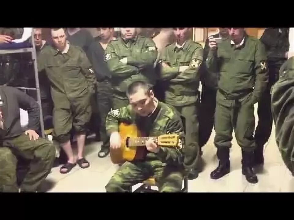 Армейская гитара - дембель. Клипы армейские песни слушаешь. Армейский хит под гитару. Клипы армейские песни слушаешь. Клипы армейские песни слушаешь.