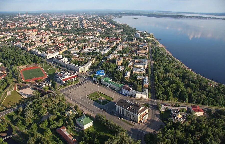 Петрозаводск сайт города. Столица Карелии Петрозаводск. Петрозаводск центр города. Площадь Кирова Петрозаводск с высоты птичьего полета. Площадь Ленина с высоты птичьего полета Петрозаводск.