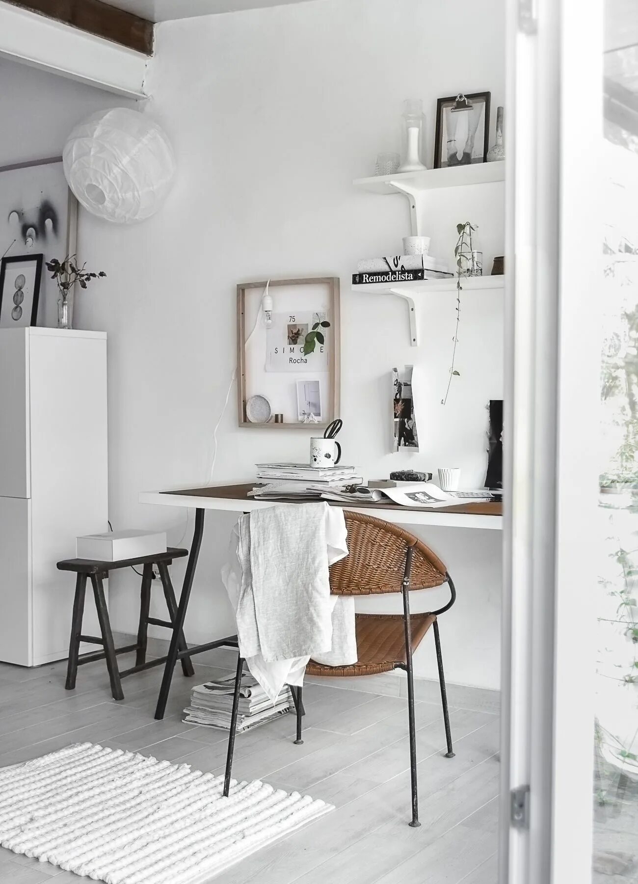 Интерьер гостиной 2022 скандинавский стиль. Интерьеры гостиной 2022 модные тенденции. Интерьер гостиной. Спальня в кремовых тонах. Нейтральные идеи.