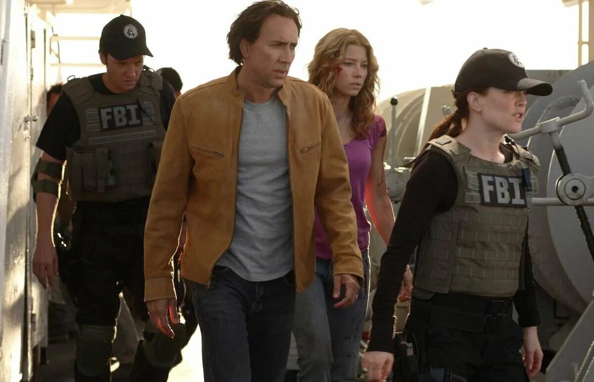 Сотрудники опаздывают. Упражнения для сальто. Спешка на работу. Чтобы приехали раньше. Упражнения для сальто вперед.