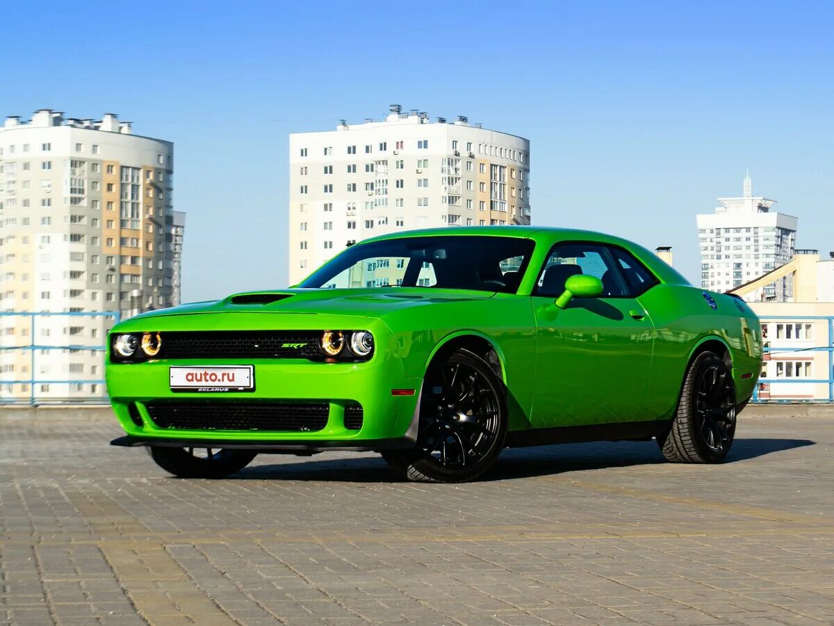 Dodge зеленая. Dodge challenger 2020. Dodge challenger 2020 зеленый. Dodge зеленая. Dodge зеленая.