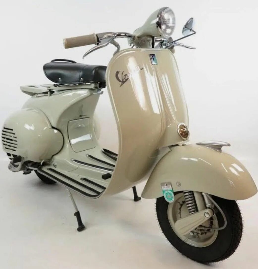 Необычный дизайн скутера. Мотороллер марки. Vespa новый. Веспа 150. Мотороллер турист т200.