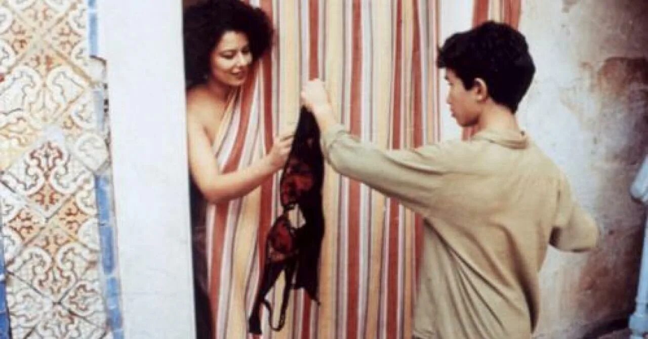 Ретро мамочки. Мама и сын ретро винтажное. Ingrid thulin - nattlek (1966). Ретро сын. Молчание _ tystnaden (1963).