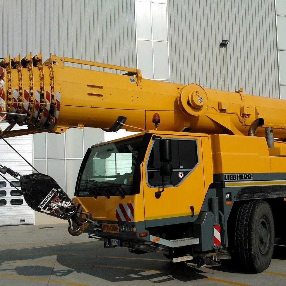 Аренда крана 100 тонн. Автокран liebherr ltm 1100. автокран «liebherr ltm 1100» 100 тонн. liebherr ltm 1100-4.2. автокран liebherr ltm 1090.