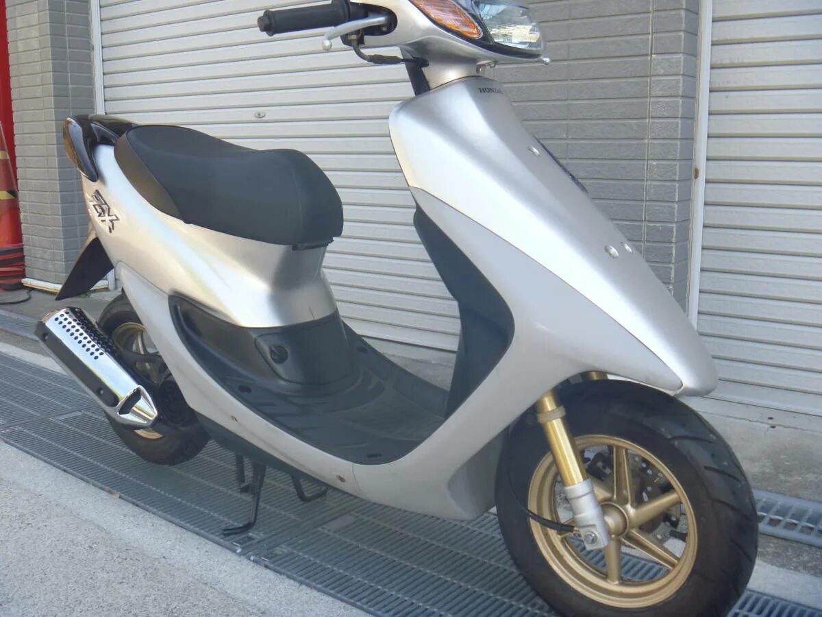 Хонда дио аф 35. Honda af 35 ZX. Дио 35 ZX. Honda Dio 35 ZX белый. Honda Dio ZX.