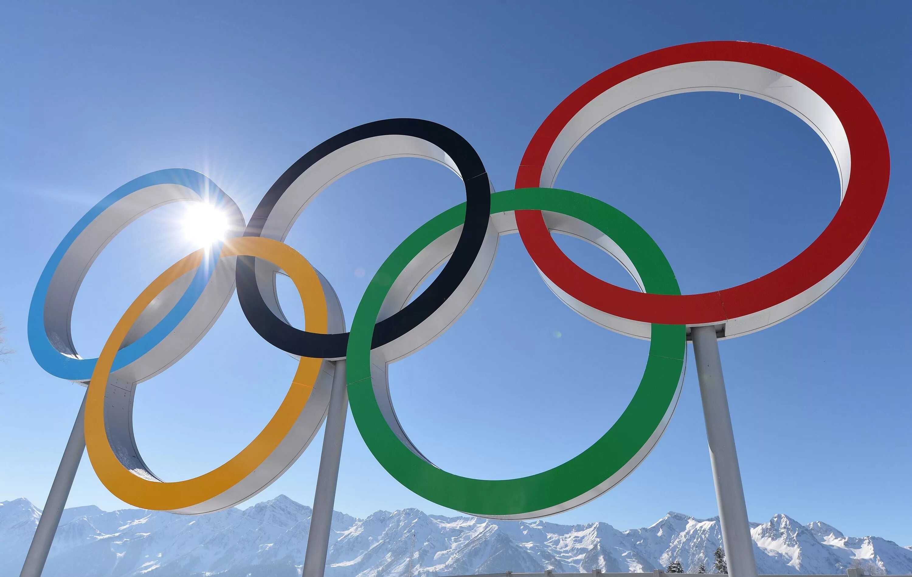 Олимпийский. Олимпийские кольца на российском флаге для фотошопа. Olimpiyada. Olimpiyada. Кольца олимпийских игр.