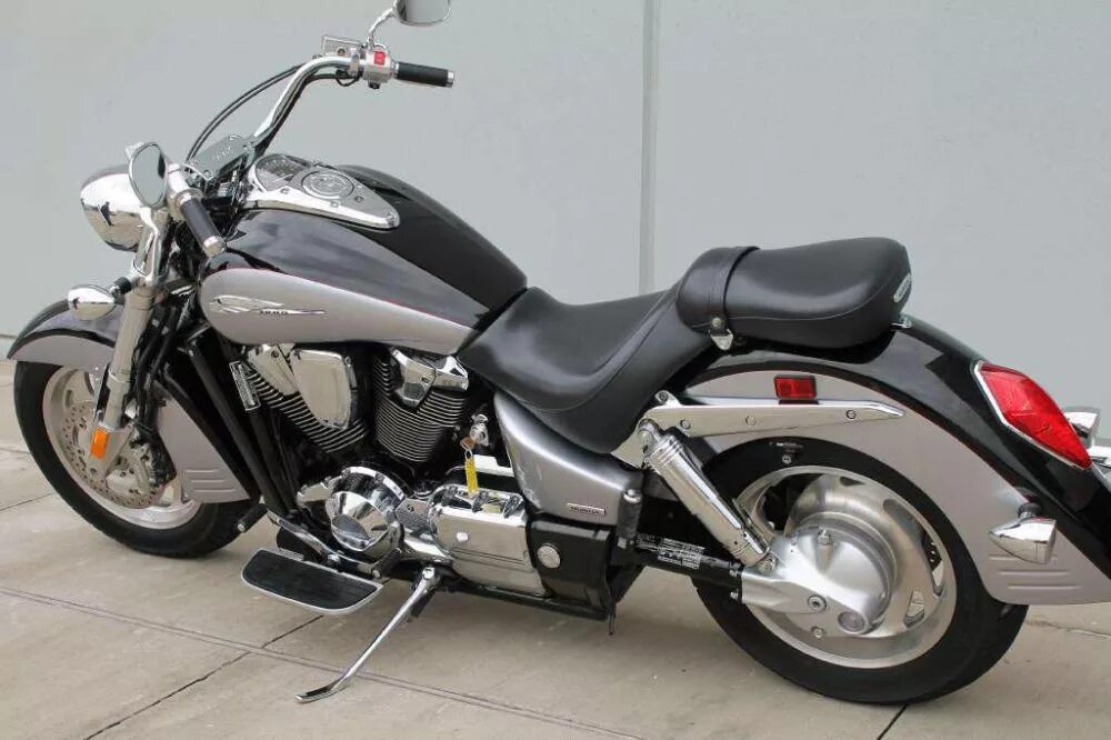 Honda vtx1800r. Мотоцикл Honda VTX 1800. Honda VTX 1800 2005. Чоппер Honda 1800 VTX. Honda vtx1800