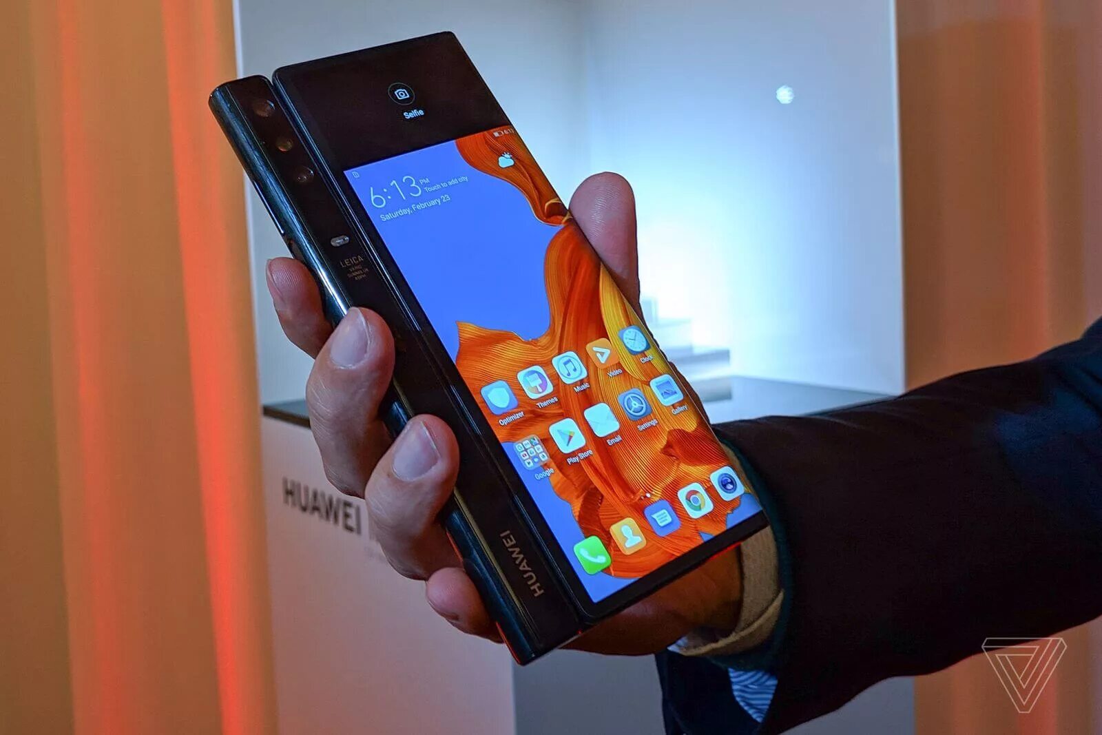 Смартфоны с ips 2025