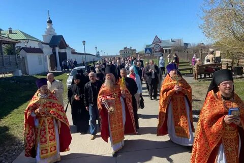 Монастырь праздник