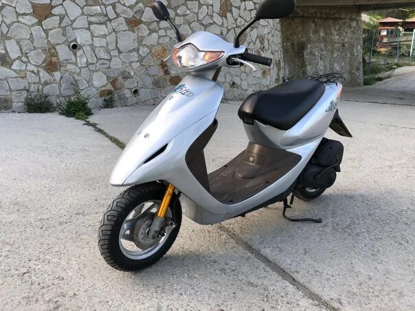 Хонда дио 50 кубов. Honda Dio 50 кубов. Хонда дио 50. Скутер Honda Dio 50. Скутер бу в крыму