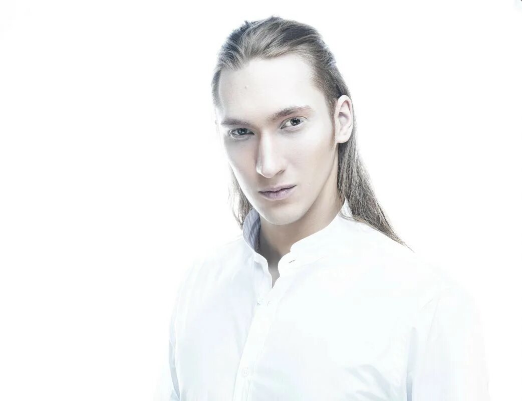 александр иванов 1994. александр иванов ivan. иван чабанов певец. иван певец фото. сколько лет певцу ивану.