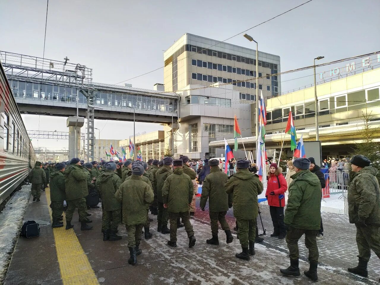 Когда будет демобилизация мобилизованных 2024. Эшелон с мобилизованными. Эшелон с мобилизованными Новосибирск. Мобилизованные Тюмень. Мобилизованные 2022 ноябрь Тюмень.