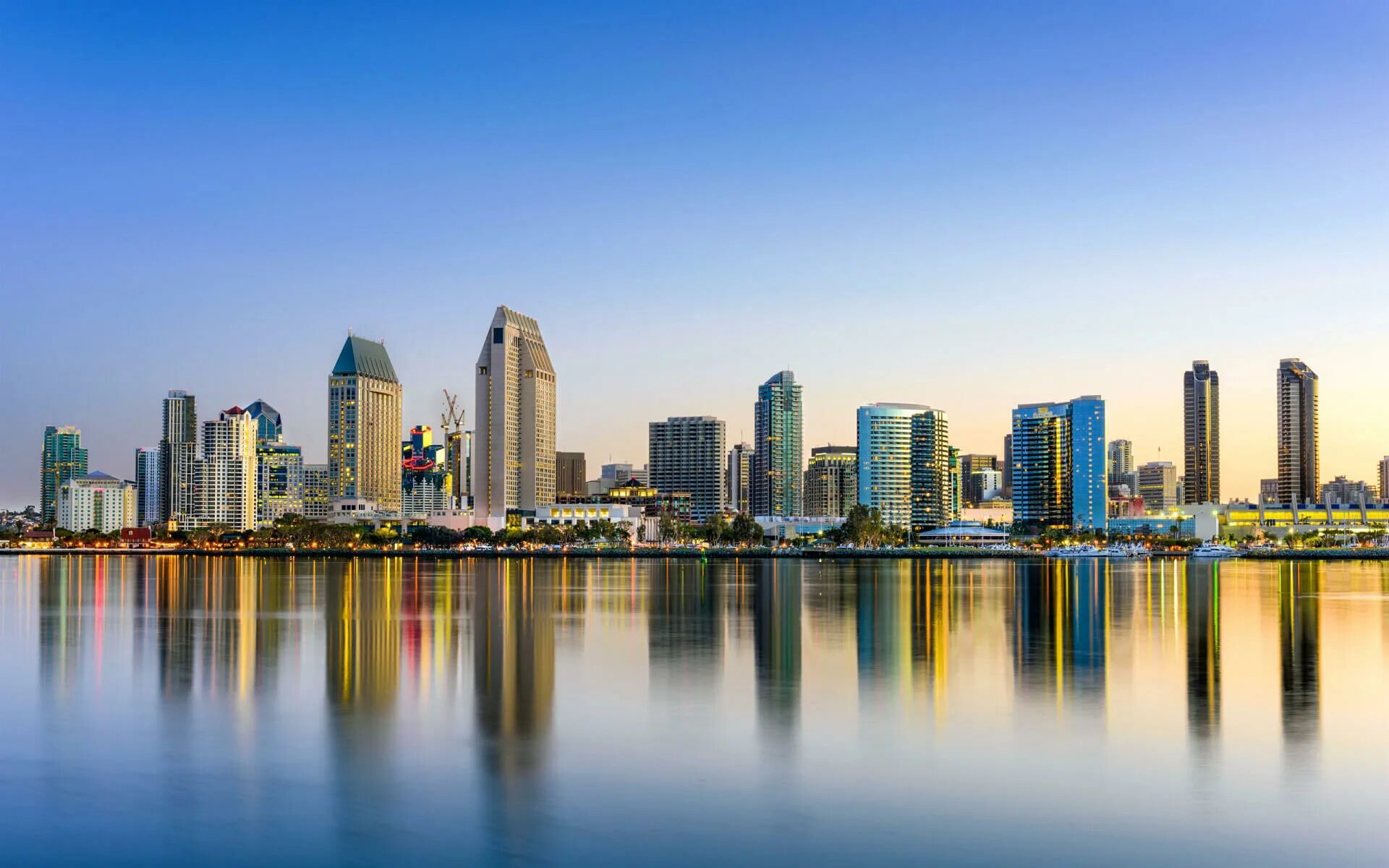 Техас сан диего. Сан-диего (калифорния). сан диего до хьюстона. san diego skyline. сан диего калифорния панорама.
