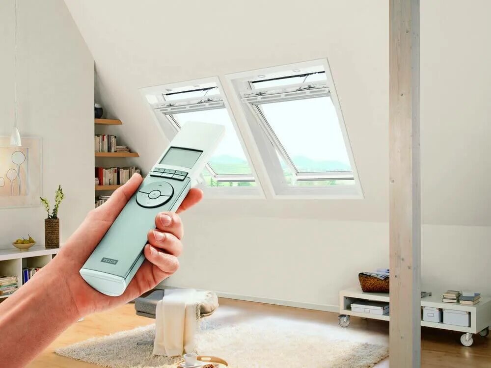 Современная автоматика. Velux GGL 3073 m08. Velux GGL Integra. Velux Integra с дистанционным управлением. Автоматика для открывания окон Fakro.