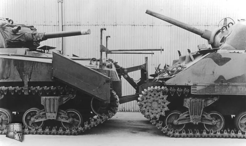 Шерман краб танк. Шерман краб 2. Танк Sherman Crab. M4 Шерман краб. Минный тральщик Шерман краб.