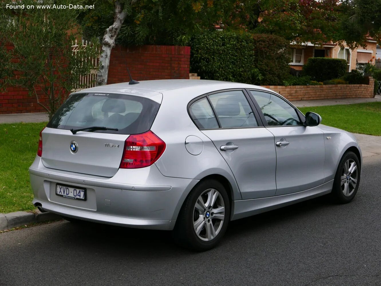 D1 2010. Bmw e87. bmw 118d e87. бмв хэтчбек 2010. bmw 118 2010.