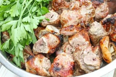 Шашлык из свинины с луком простой