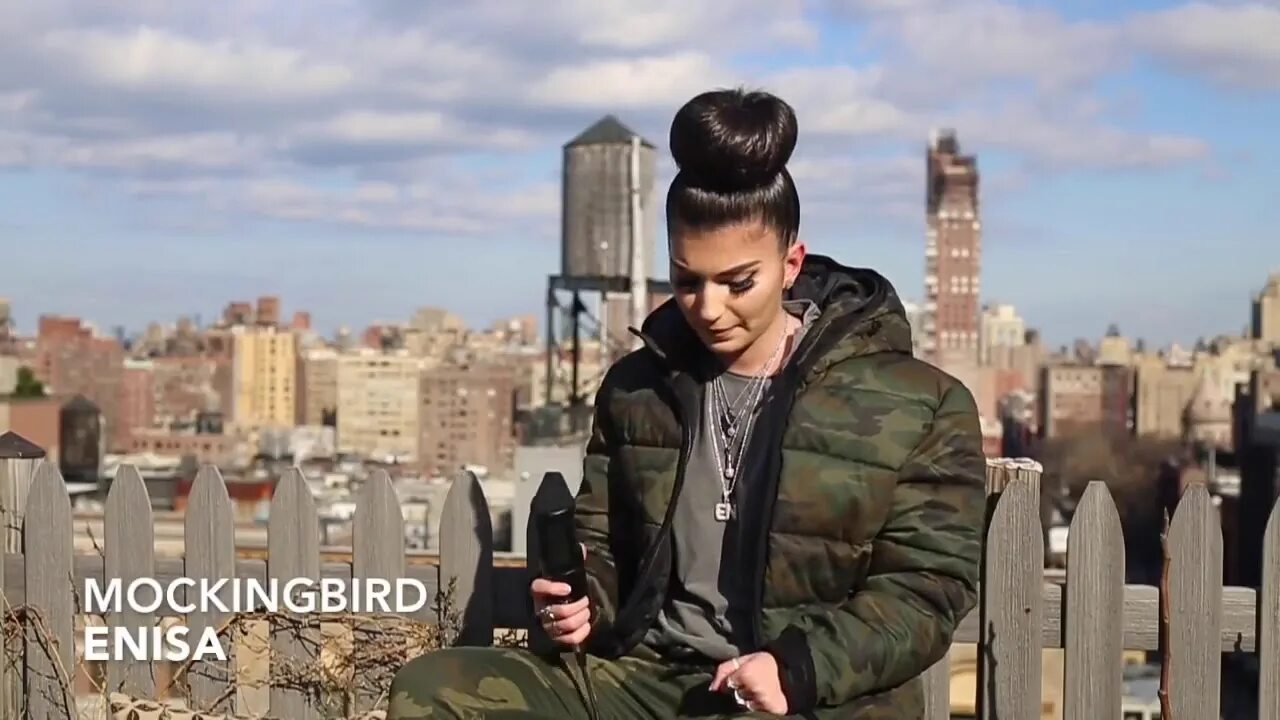 Mockingbird поет девушка. Mockingbird поет девушка. Eminem 2022 mockingbird. Eminem mockingbird cover. Эниса никай.
