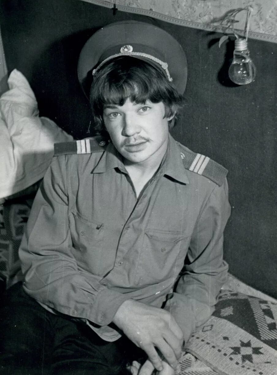 прапорщик ссср. военная служба. мобилизация рф 2022. форма прапорщик ссср гсвг. форма морской авиации ссср.