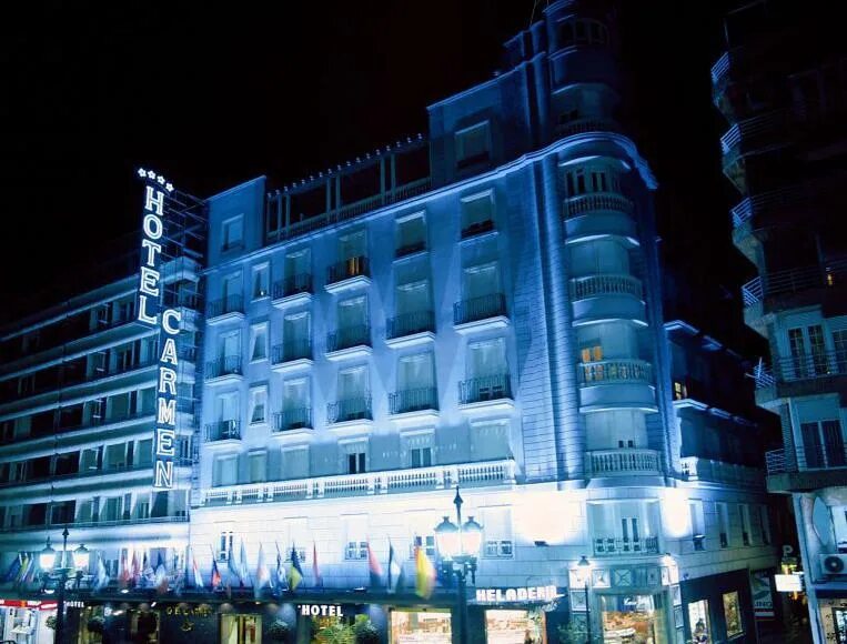Hotel carmen 4. Carmen suite 4*. Carmen отзыв. Телефон гостиницы кармен на западном. Hotel carmen 4.