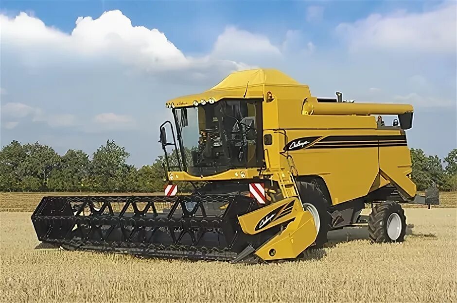 Комбайн челленджер 645. Комбайн challenger. Зерноуборочный комбайн challenger ch647c. Комбайн челленджер 670. Комбайн challenger.