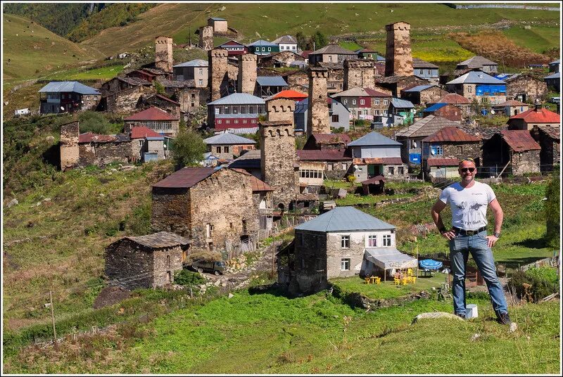 Интернет в грузии. Поселок высокогорный Ставропольский край. Самое высокогорное поселение в Европе. Самый высокогорный посёлок Грузии. Самый высогорный поселок европ.