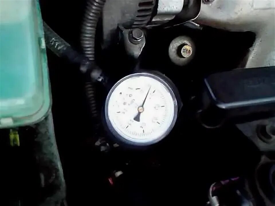 Указатель давления масла в двигателе мазда 626. Toyota celica компрессия двигателя. Замер давления масла honda cb600. Давление масла 3s fe мануал. Давление масла 3s fe.