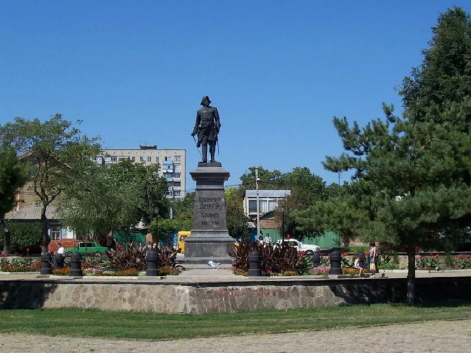 Таганрог Ростовская область. Площадь города Таганрога Ростовской области. Таганрог город Таганрог. Памятник Петру i (Таганрог).