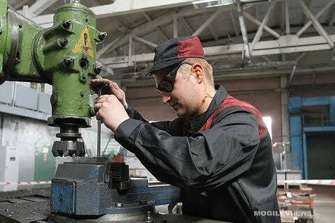 Работ в частности