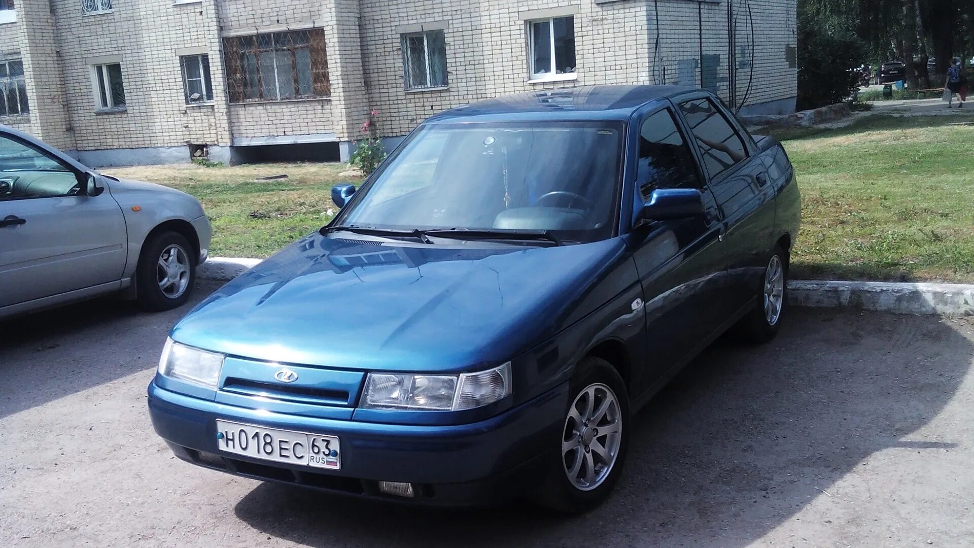 Ваз 2110 капри r17. 2110 капри. 2110 капри. 2110 капри. Ваз 2110 аквамарин тонированная.