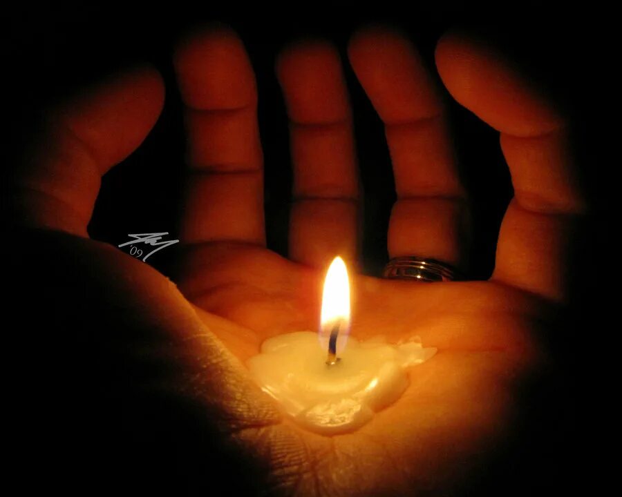 Макаревич горит свеча. Свеча жизни. Незажженная свеча. Пока горит свеча. Горящая свеча в композиции.