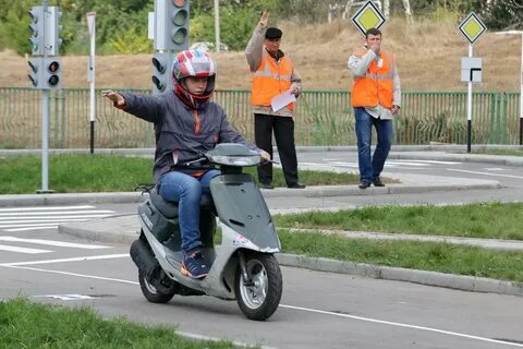 Включи мопеда