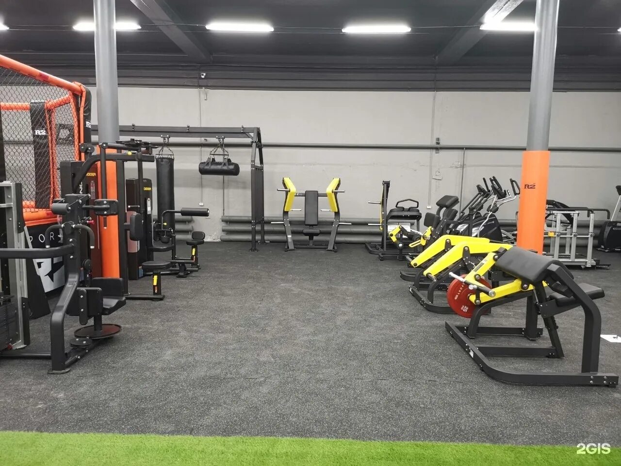 Новый тренажерный зал. Зал т джим. Зал в звездном новый уренгой. Master fitness новый уренгой. Мастер фитнес премиум новый уренгой.