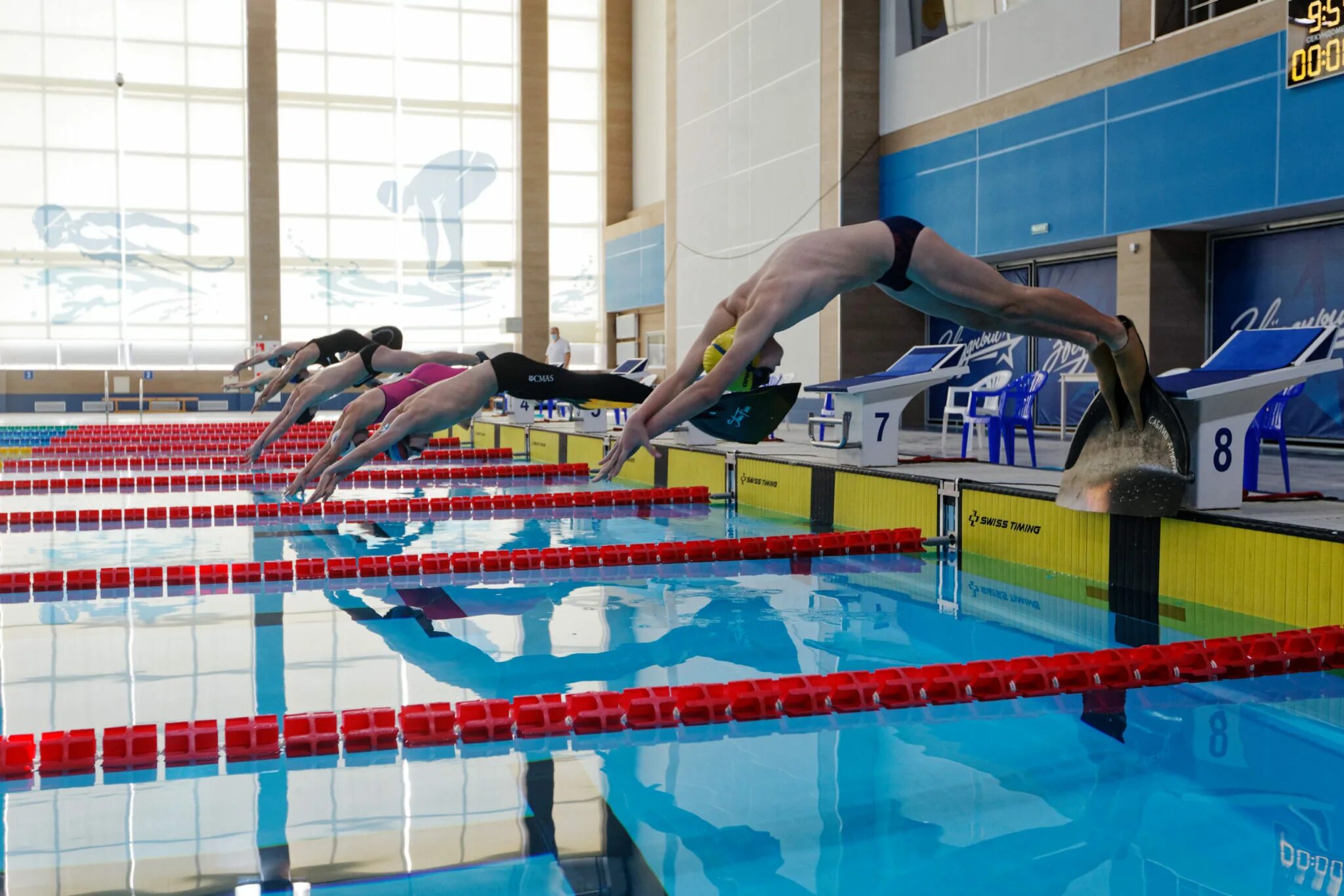 цввс звездный томск. звёздный бассейн томск соревнования. петергоф манеж соревнования по плаванию. первенство мира по плаванию в ластах 2021. звездный томск соревнования.