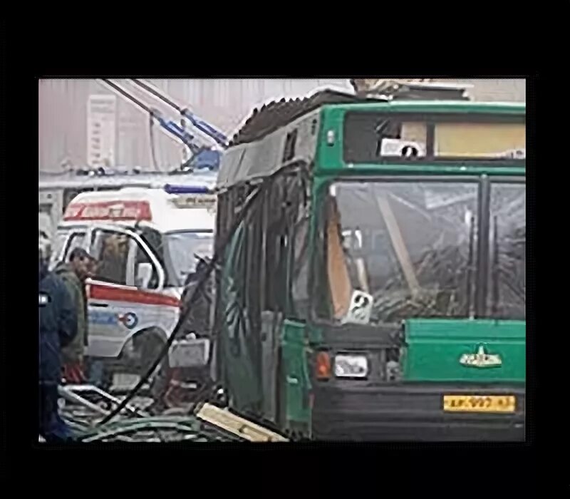 Взрыв автобуса в Тольятти 2007. Теракт в Тольятти автобус. Теракт Тольятти автобус 2007. Взрыв автобуса в Тольятти 31.10.2007. Взрыв автобуса в тольятти