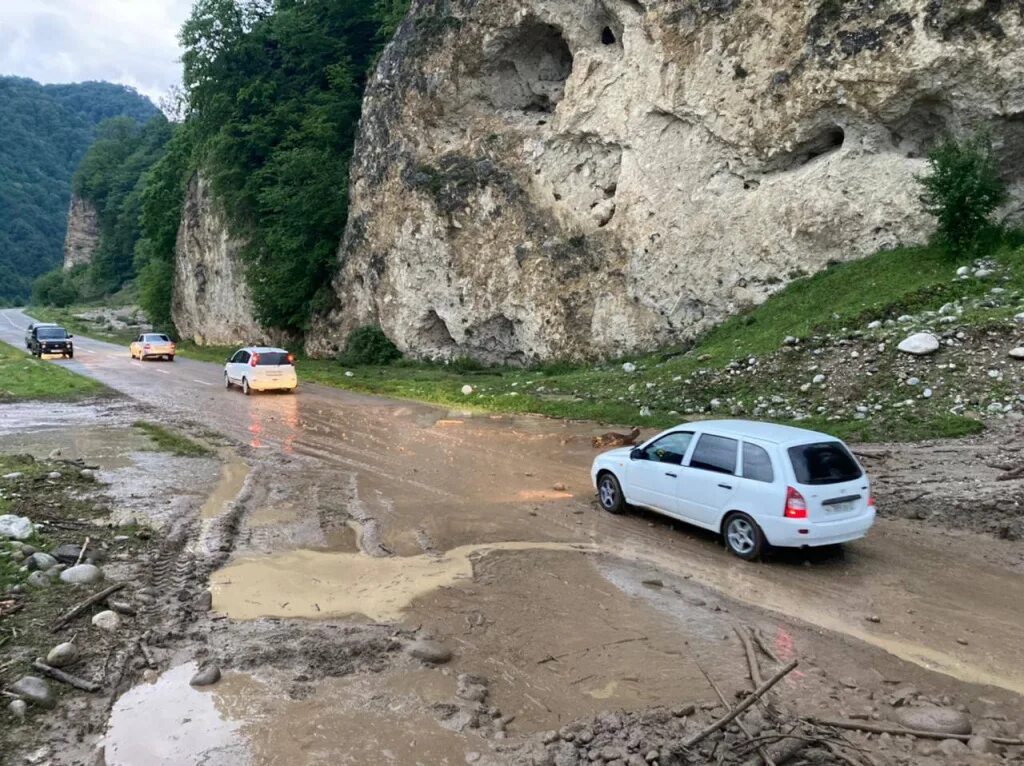 Село карасу кабардино балкария. Черекское ущелье зимой. Село карасу кабардино балкария. Карасу кабардино-балкария. Погода в карасу кбр.