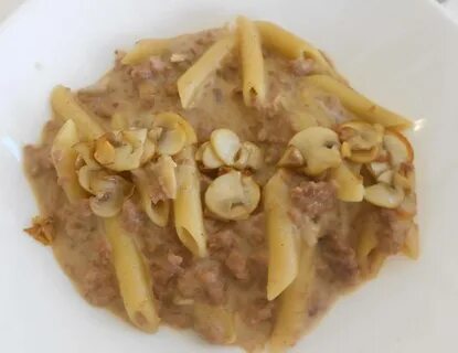 Макароны с фаршем и грибами