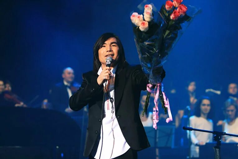 певец батырхан шукенов. певец батырхан шукенов. а студио батырхан шукенов. батырхан шукенов. батырхан шукенов.