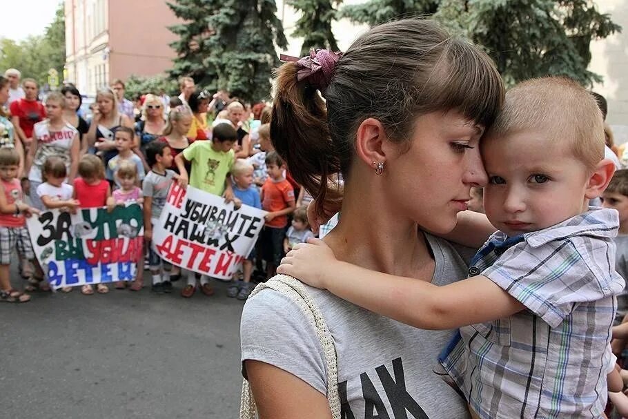 Дети донецка и луганска