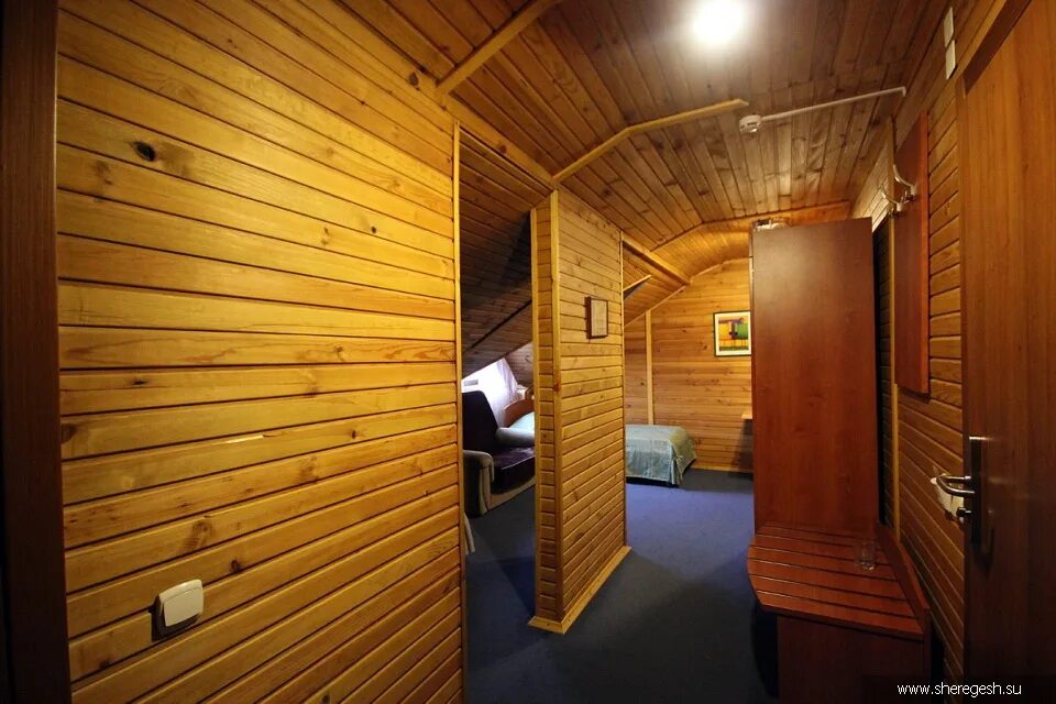 Гостиница аляска шерегеш. Гостиница кречет петропавловск-камчатский. Шерегеш гостевой дом. Гостевой дом шерегеш. Тирольский дом шерегеш.