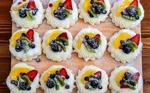 Корзиночки с кремом с фруктами