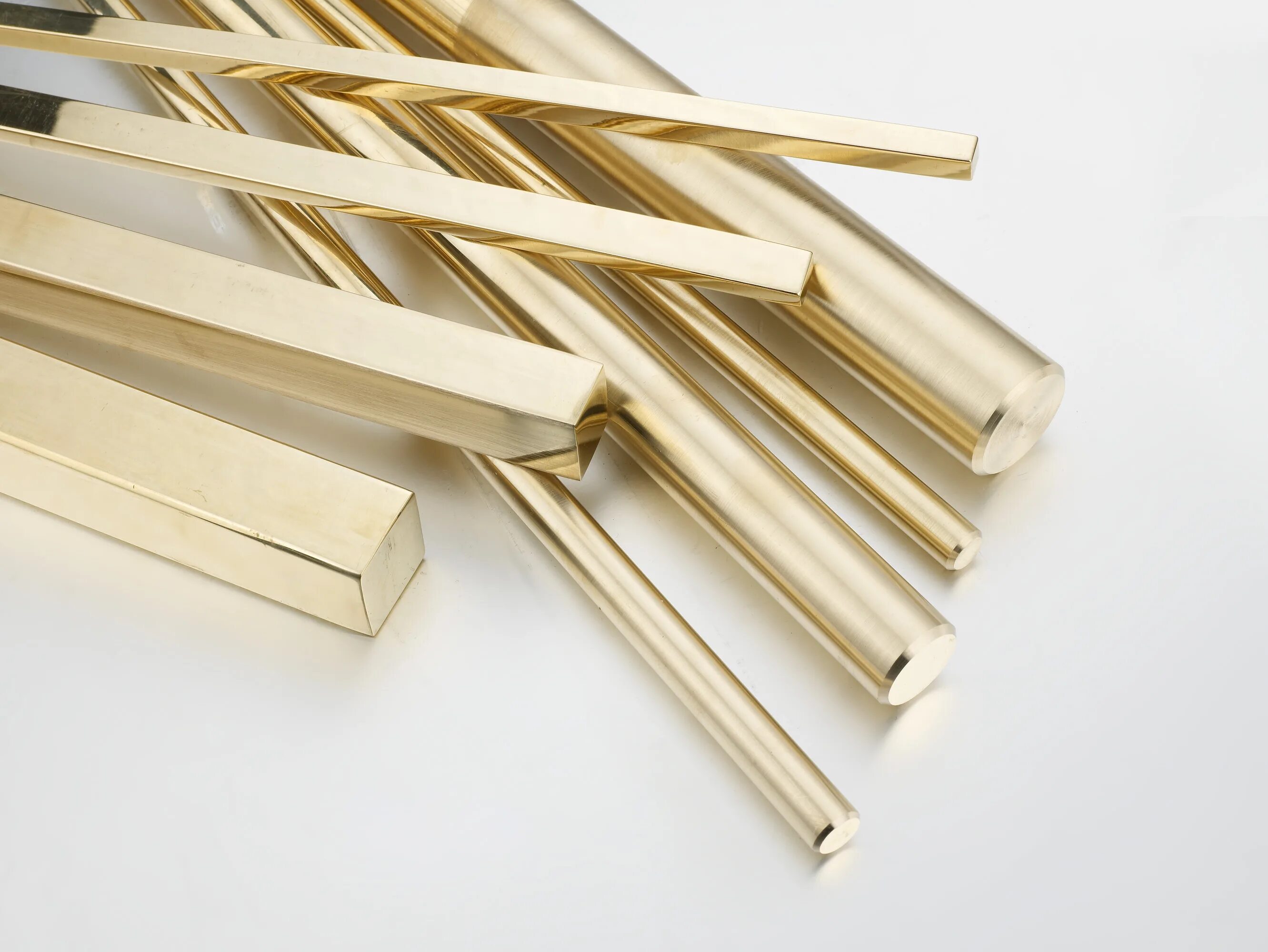 квадрат латунный 20х20мм. брусок латуни. латунный пруток лс59. пруток латунный 12 мм. квадрат латунный лс59-1 8х 8х3000 п/т.