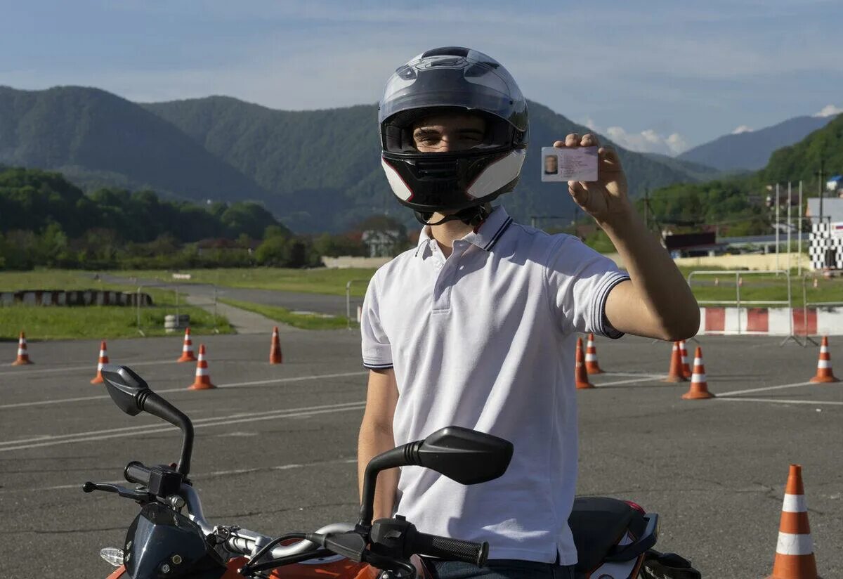 Спортбайк. Дукати ламборгини мотоцикл. Сборка мопеда урбан. It be a motorbike. Путешествие на байке сша.