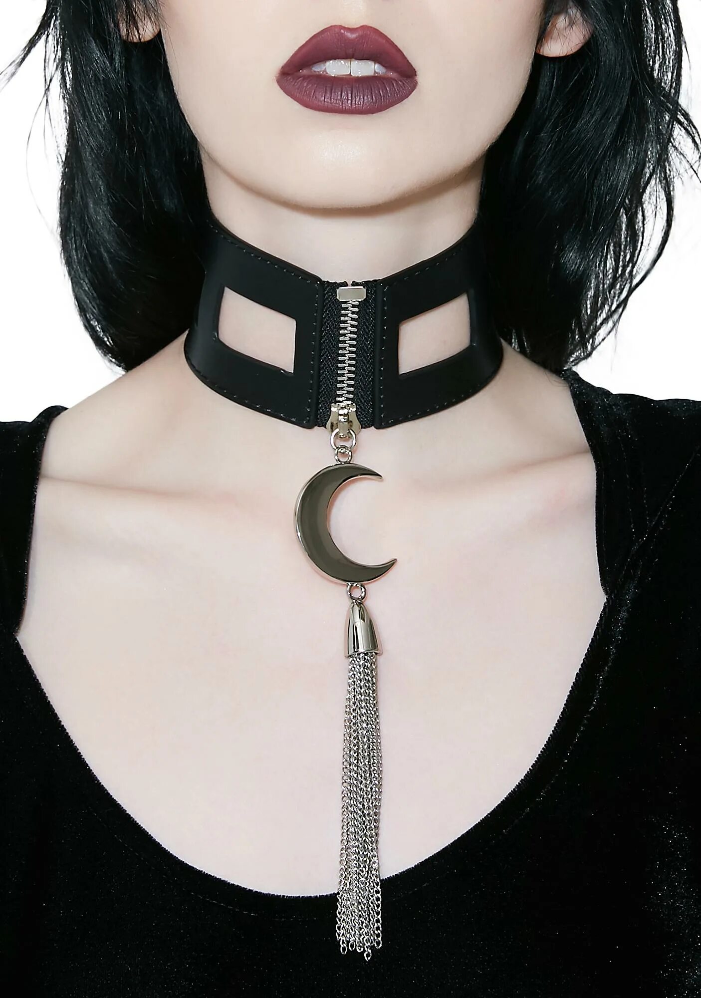 Слово чокер. Killstar чокер. Killstar Moon.Choker. Чоккер Хенджина. Кожаный чокер на шею.